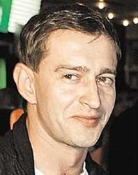 <a class=light href="/actor.aspx?id=42">Анджелина Джоли</a> предпочла Хабенского