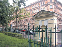 Иван Ургант купил квартиру